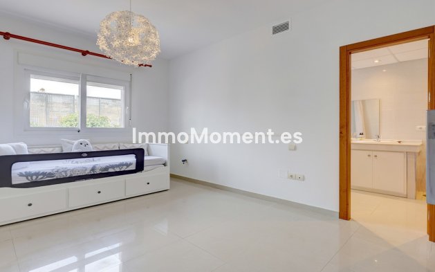 Wiederverkauf - Villa - Manilva - Manilva Centro