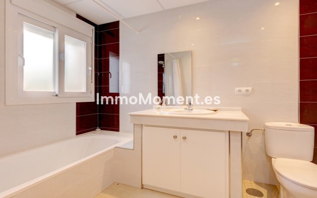 Wiederverkauf - Villa - Manilva - Manilva Centro