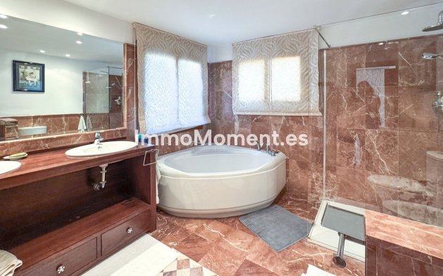 Wiederverkauf - Wohnung - Estepona  - Estepona Centro