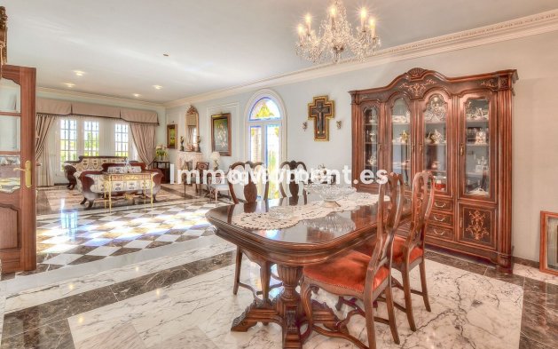 Revente - Villa - Benalmadena - Benalmadena Centro