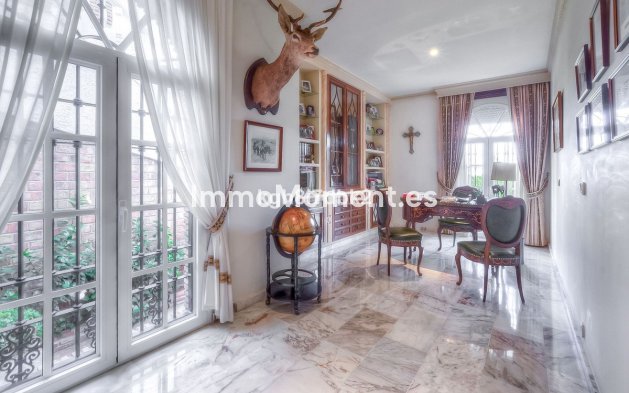 Revente - Villa - Benalmadena - Benalmadena Centro