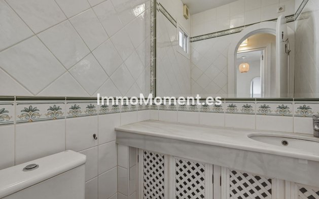 Resale - Villa - Marbella - Cabopino