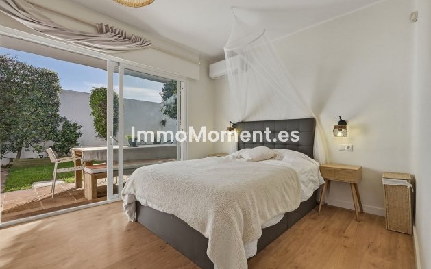 Resale - Villa - Marbella - Cabopino