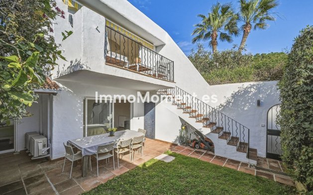 Resale - Villa - Marbella - Cabopino