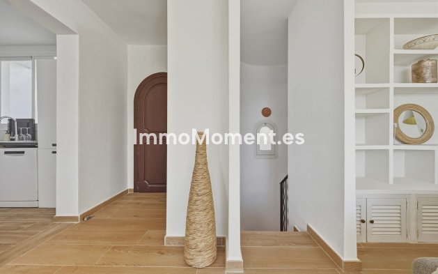 Resale - Villa - Marbella - Cabopino