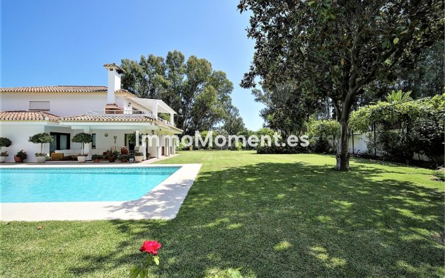 Resale - Villa - Estepona - New Golden Mile