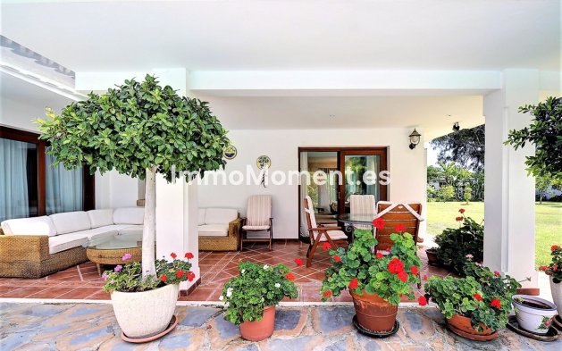 Resale - Villa - Estepona - New Golden Mile