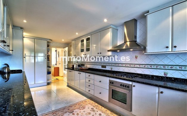 Resale - Villa - Estepona - New Golden Mile
