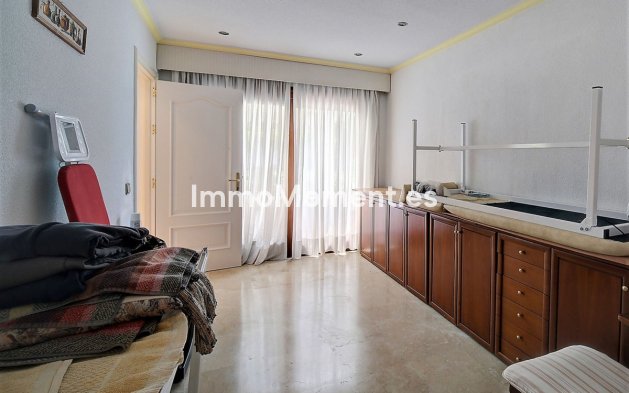 Resale - Villa - Estepona - New Golden Mile