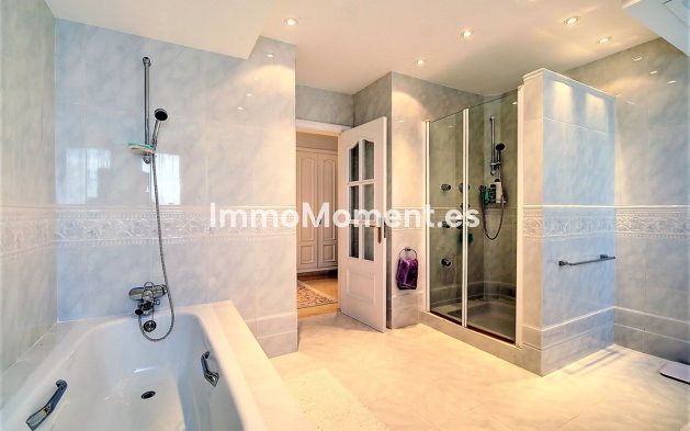 Resale - Villa - Estepona - New Golden Mile