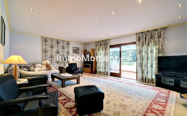 Resale - Villa - Estepona - New Golden Mile