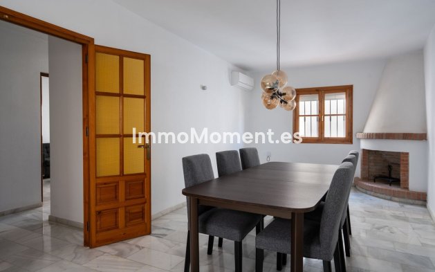 Revente - Maison mitoyenne - Estepona  - Estepona Centro