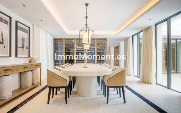 Wiederverkauf - Villa - Marbella - Nueva Andalucía