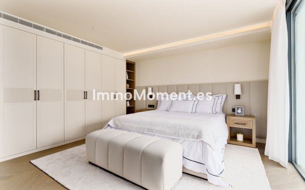 Wiederverkauf - Villa - Marbella - Nueva Andalucía