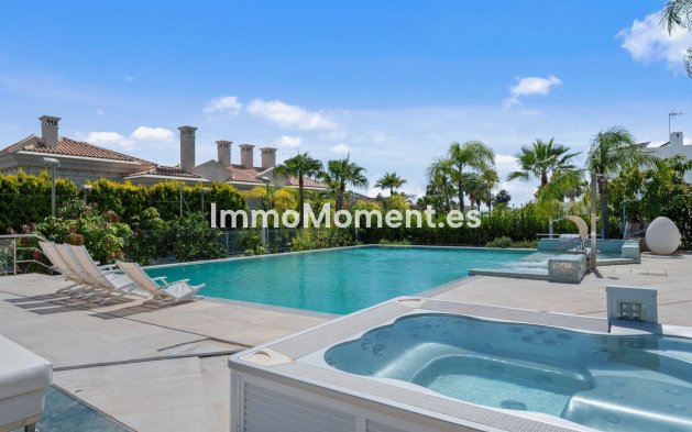 Reventa - Villa - Marbella - Bahía de Marbella