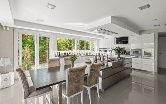 Reventa - Villa - Marbella - Bahía de Marbella