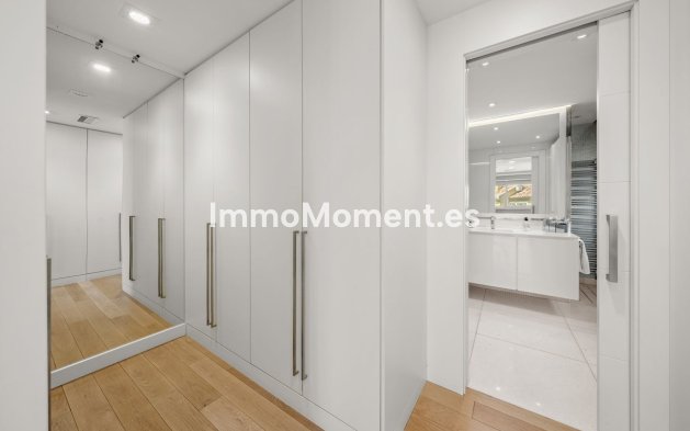 Reventa - Villa - Marbella - Bahía de Marbella