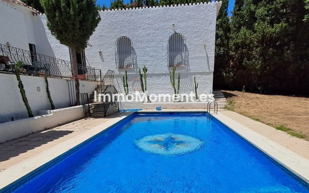 Resale - Villa - Mijas - Calahonda