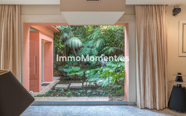 Resale - Villa - Marbella - Nagüeles