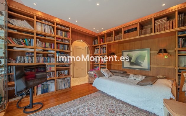 Resale - Villa - Marbella - Nagüeles