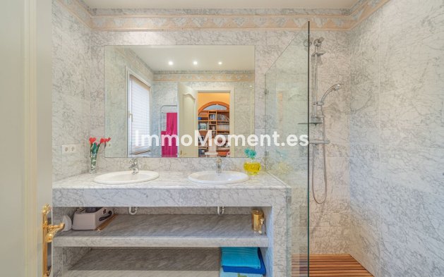 Resale - Villa - Marbella - Nagüeles