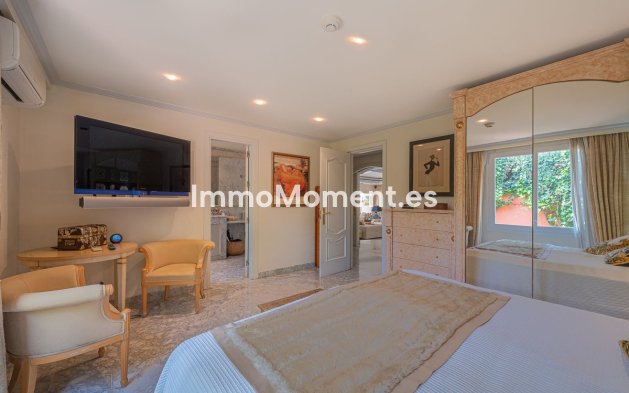 Resale - Villa - Marbella - Nagüeles