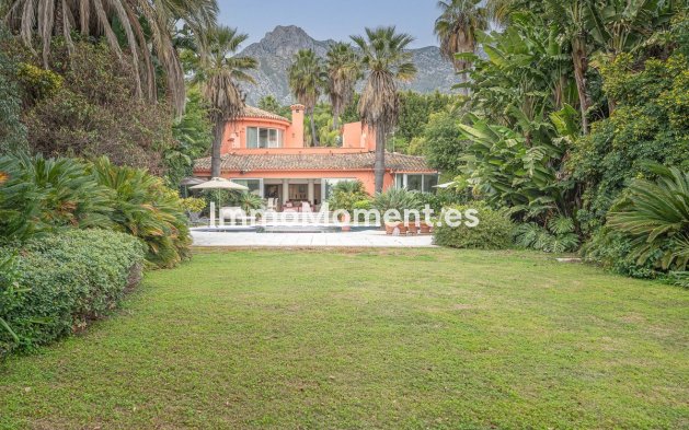 Resale - Villa - Marbella - Nagüeles