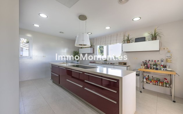 Wiederverkauf - Villa - Marbella - El Rosario