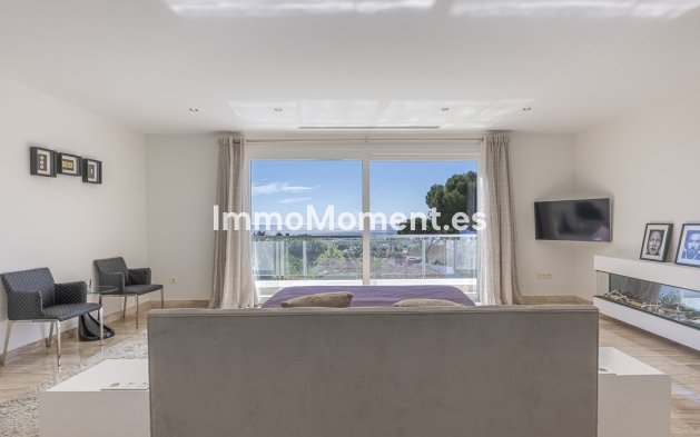 Wiederverkauf - Villa - Marbella - El Rosario