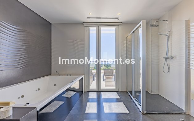 Wiederverkauf - Villa - Marbella - El Rosario