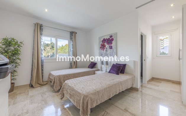 Wiederverkauf - Villa - Marbella - El Rosario