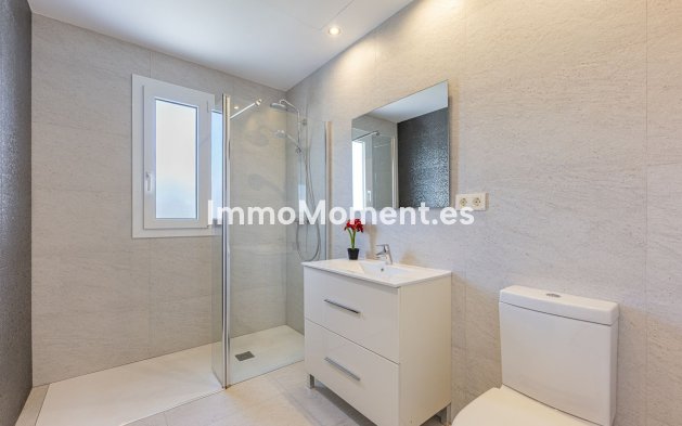 Wiederverkauf - Villa - Marbella - El Rosario