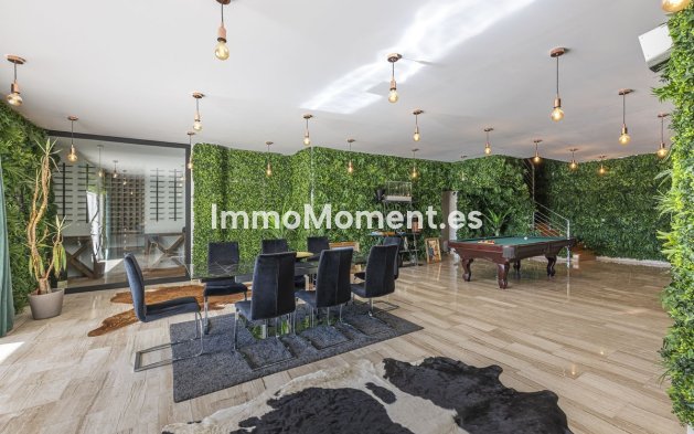 Wiederverkauf - Villa - Marbella - El Rosario