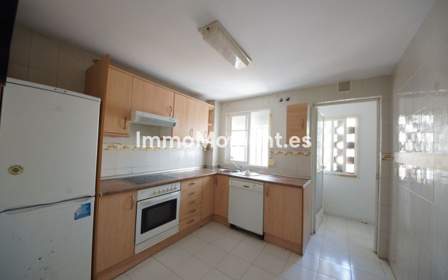 Revente - Appartement - Estepona  - Estepona Centro