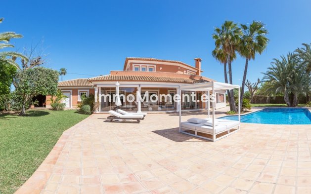 Revente - Villa - Denia - Denia Centro