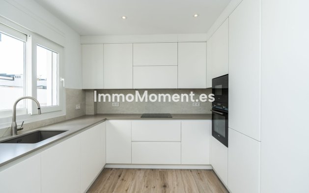 Resale - Apartment - Marbella - Santa Clara