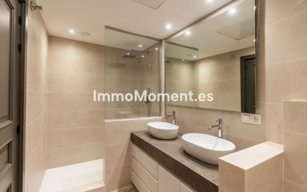 Resale - Apartment - Marbella - Santa Clara