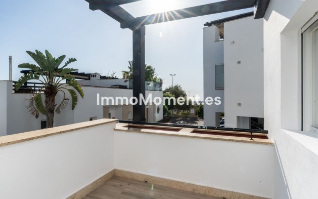 Resale - Apartment - Marbella - Santa Clara
