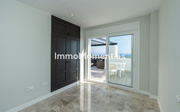 Resale - Apartment - Marbella - Santa Clara