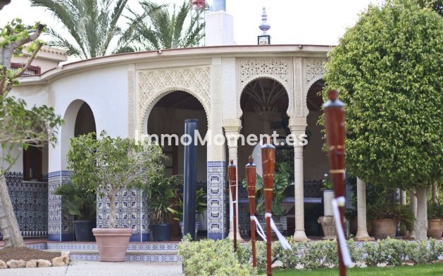 Wiederverkauf - Villa - Orihuela - Villamartin