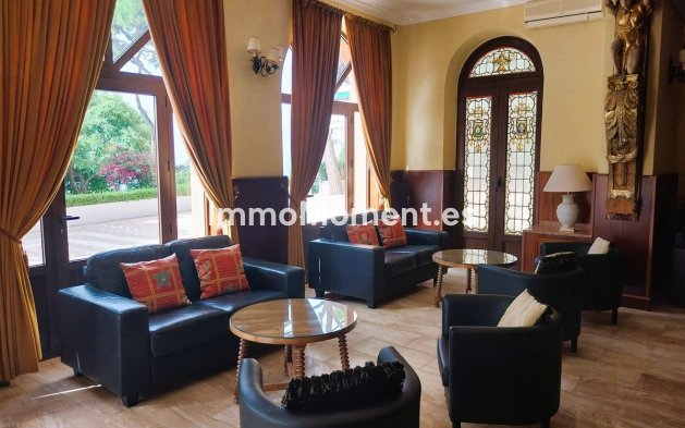 Resale - Apartment - Mijas - Calahonda