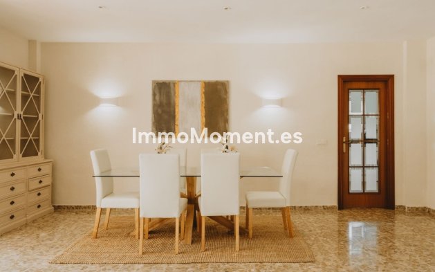 Wiederverkauf - Villa - Marbella - Marbesa