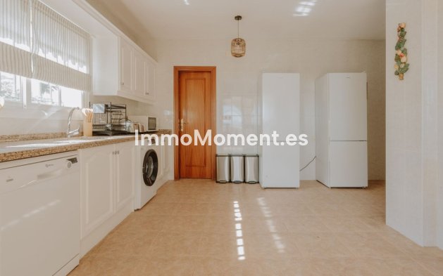 Wiederverkauf - Villa - Marbella - Marbesa