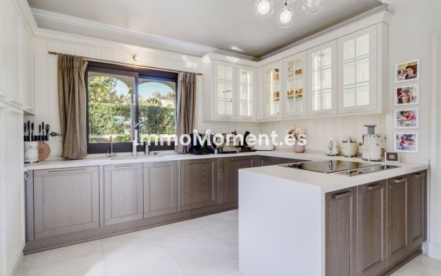 Wiederverkauf - Villa - Estepona  - Estepona Centro