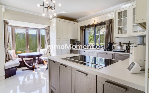 Wiederverkauf - Villa - Estepona  - Estepona Centro