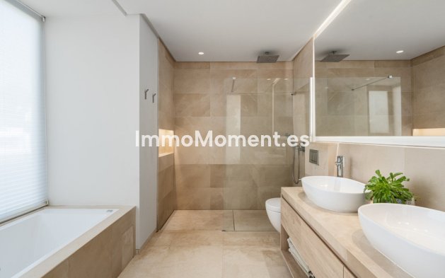 Revente - Villa - Marbella - Nueva Andalucía