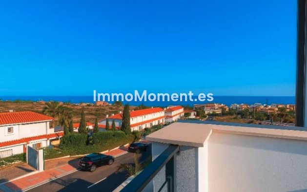 Resale - Villa - Manilva - La Duquesa