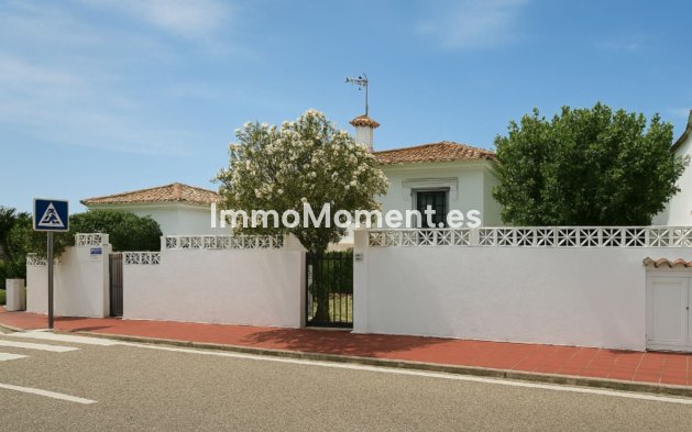 Resale - Villa - Manilva - La Duquesa