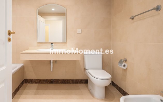 Revente - Appartement - Manilva - La Duquesa