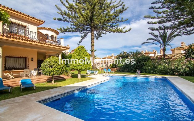 Revente - Maison mitoyenne - Estepona  - Estepona Centro